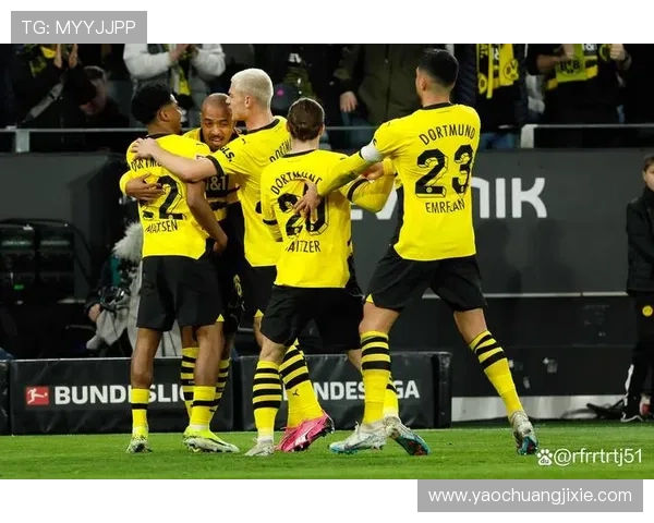 多特蒙德崩盘非偶然,年轻阵容稳定性承压,问题逐步反映至战绩 多特蒙德崩盘非偶然,年轻阵容稳定性承压,问题逐步反映至战绩