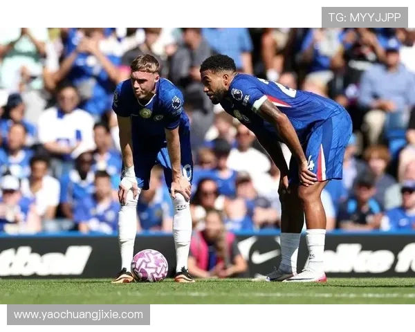 切尔西进攻层次与稳定性面临考验,赛季表现波动逐步反映竞争格局变化 切尔西进攻层次与稳定性面临考验,赛季表现波动逐步反映竞争格局变化